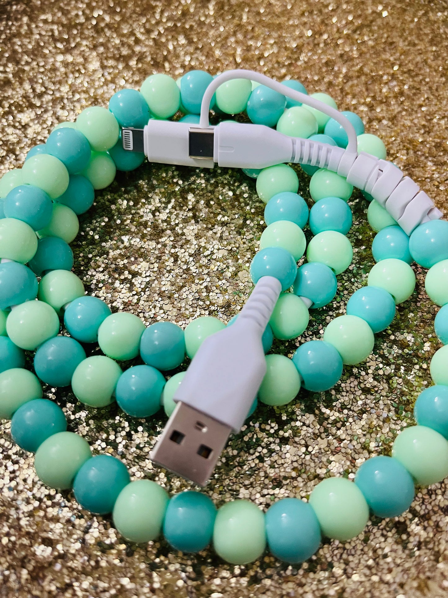 Light Green Beaded Charger, USB-A USB-C