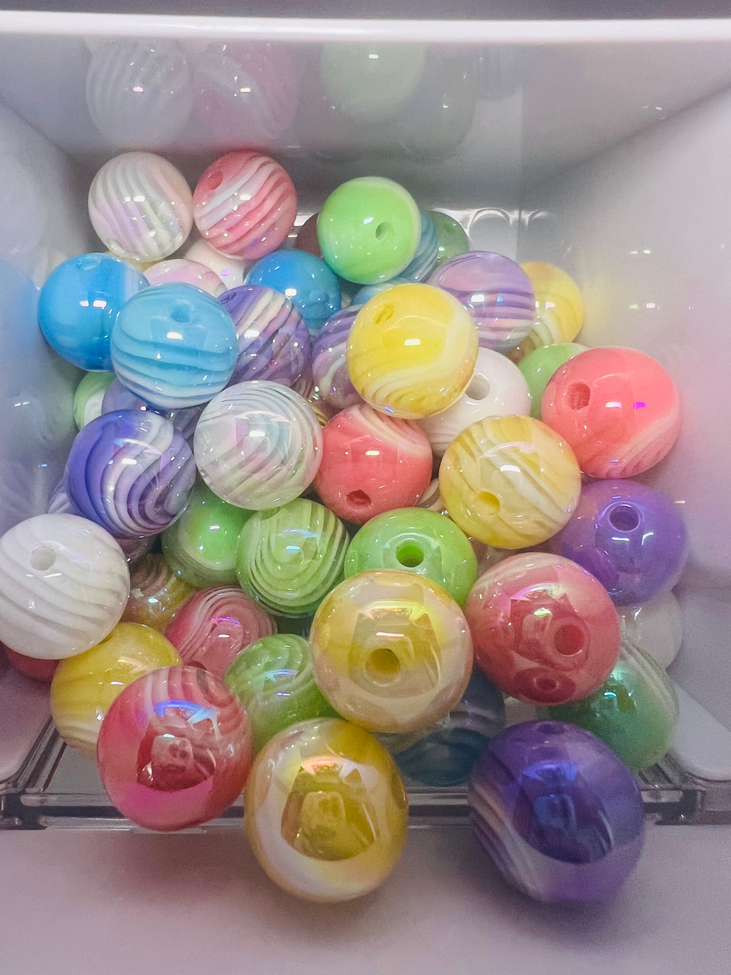 Swirl, 15 mm Acrylic Beads