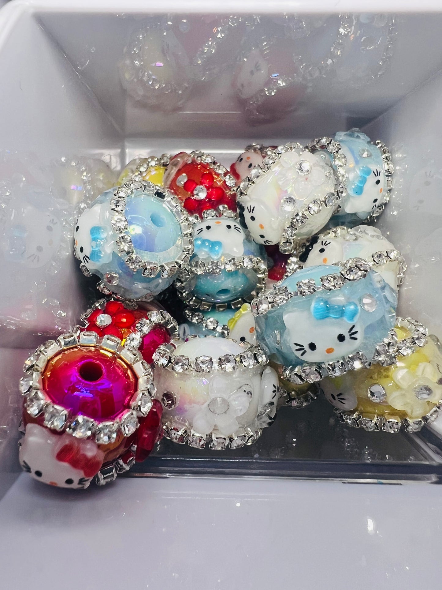 HK, 20 mm Acrylic Rhinestone Beads