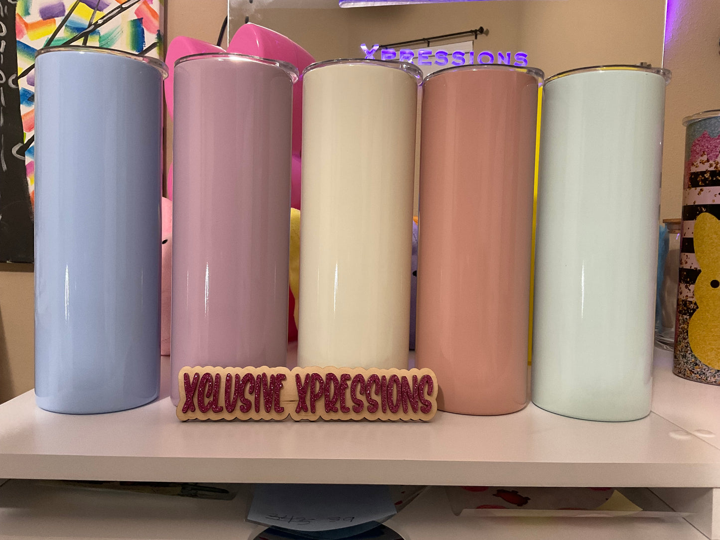 20 oz Colored Tumbler w/ Lids & Plastic Straw