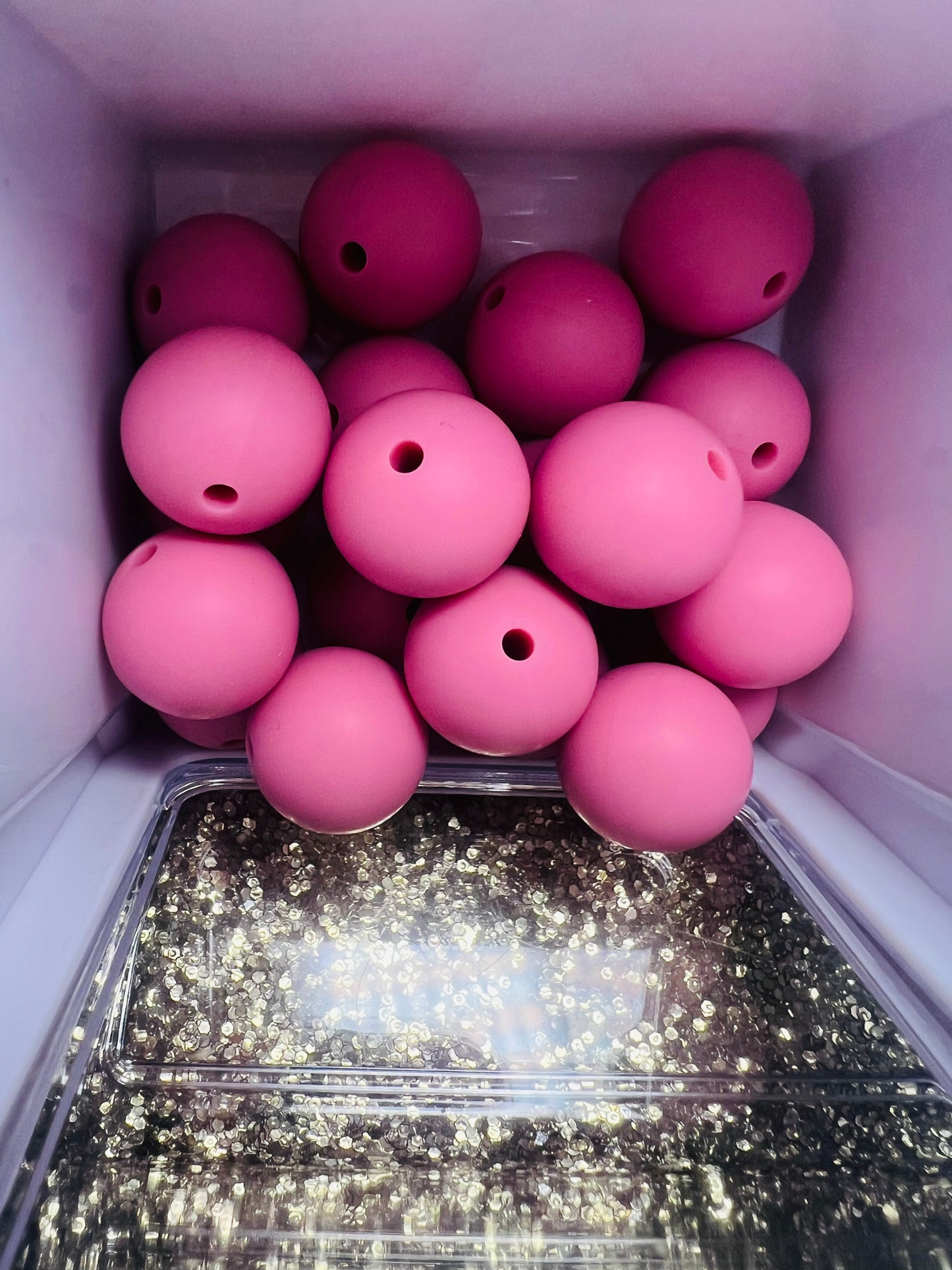 Mauve, 15 mm Silicone Beads